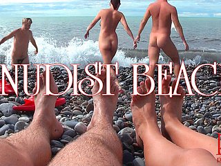 Nudist Littoral - Pareja joven desnuda en frigidity playa, pareja adolescente desnuda