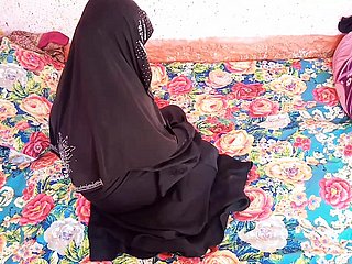 Pakistani Muslim hijab girl sexual connection to former