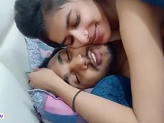 Cute Indian Dame Ardent coition close to ex-boyfriend skunk pussy and kissing