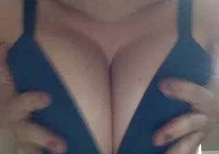 hot blonde plays surrounding Fat BOOBS