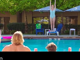 Alexandra Daddario nue dans la vidéo Chum around with annoy Take a break