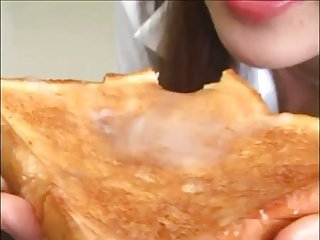 Японский Toast Bukkake (Сперма на еде)